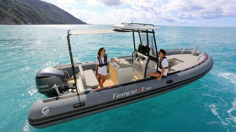 location bateauCapelli Tempest 750 Calvi Ile Rousse
